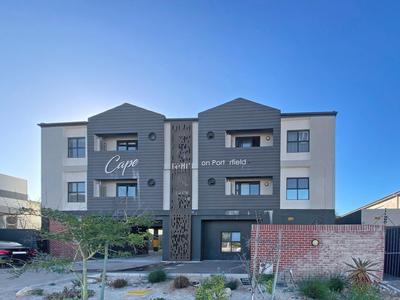 Apartment / Flat For Sale in Bloubergrant, Cape Town