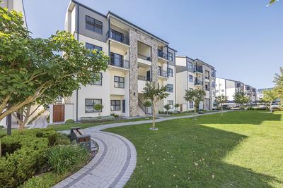 Apartment / Flat For Sale in Sandown, Blouberg